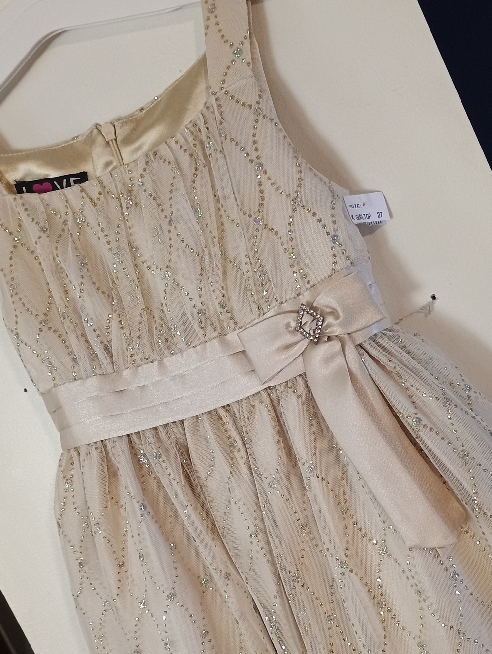 FABULOUS GIRLS SZ 6 SPARKLY GOLD GLITTER DRESS BY LOVE " SPECIAL OCCASION" 💖